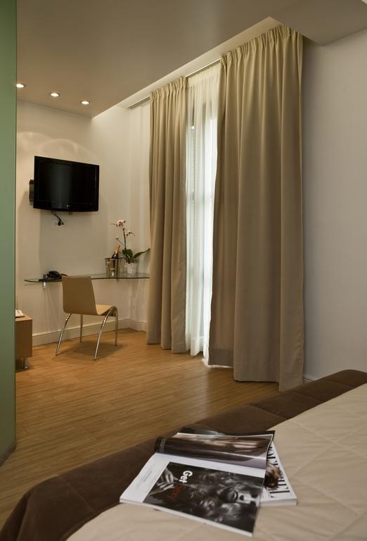 Chic Hotel