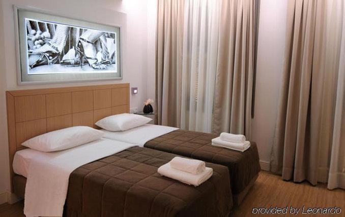 Chic Hotel 3*