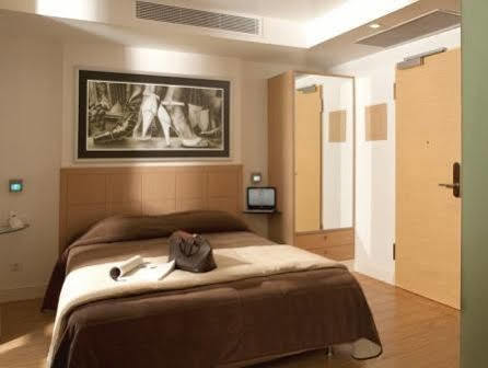 Chic Hotel