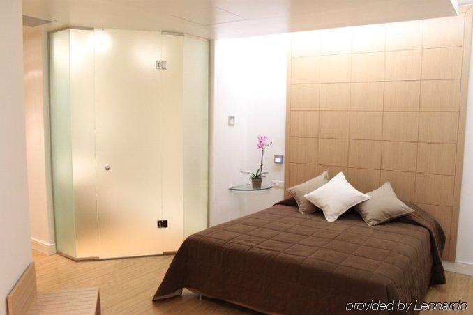 Chic 3* Atina